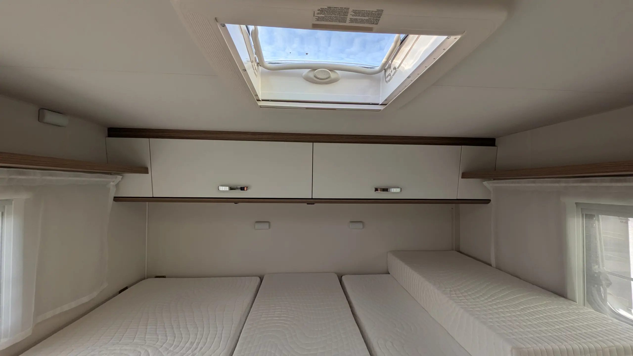 Image CARADO V337 EDITION 15 