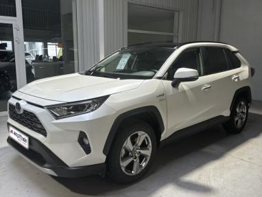 Voir le détail de l'offre de cette TOYOTA RAV4 Hybride 222ch Collection AWD-i de 2019 en vente à partir de 453.96 €  / mois