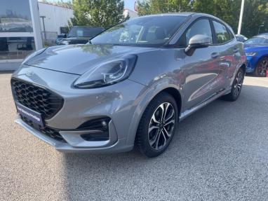 Voir le détail de l'offre de cette FORD Puma 1.0 EcoBoost 125ch S&S mHEV ST-Line Design 2 Powershift de 2022 en vente à partir de 269.71 €  / mois