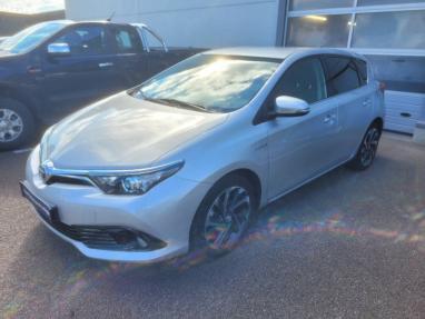 Voir le détail de l'offre de cette TOYOTA Auris HSD 136h Design RC18 de 2019 en vente à partir de 218.86 €  / mois