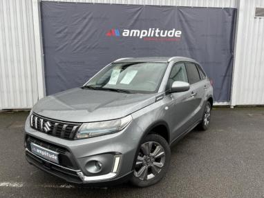 Voir le détail de l'offre de cette SUZUKI Vitara 1.4 Boosterjet Hybrid 129ch Privilège Allgrip de 2022 en vente à partir de 207.95 €  / mois