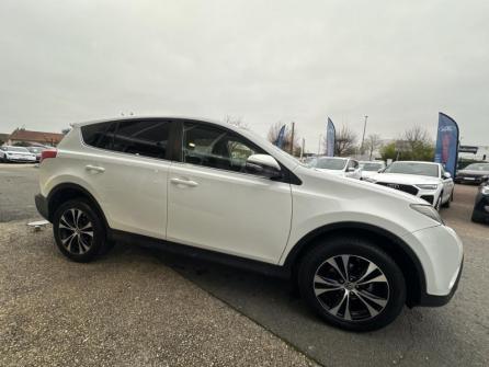 TOYOTA RAV4 124 D-4D Lounge 2WD à vendre à Auxerre - Image n°4