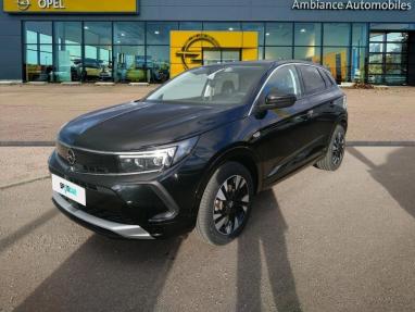 Voir le détail de l'offre de cette OPEL Grandland X 1.2 Turbo 130ch Elegance Business BVA8 de 2022 en vente à partir de 215 €  / mois