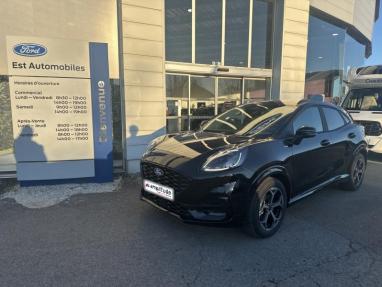 Voir le détail de l'offre de cette FORD Puma 1.0 EcoBoost Hybrid 125 ch S&S mHEV essence BVM6 5p ST-LINE de 2025 en vente à partir de 28 150 € 