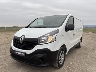 Voir le détail de l'offre de cette RENAULT Trafic Fg L1H1 1200 1.6 dCi 145ch energy Grand Confort Euro6 de 2019 en vente à partir de 16 399 € 