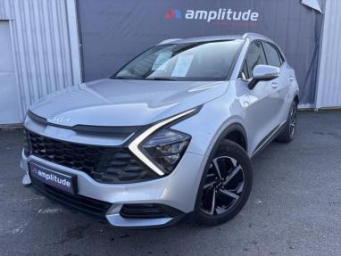 Voir le détail de l'offre de cette KIA Sportage 1.6 T-GDi 230ch HEV  Active BVA6 4x2 de 2022 en vente à partir de 290.69 €  / mois