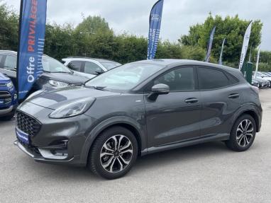 Voir le détail de l'offre de cette FORD Puma 1.0 Flexifuel 125ch S&S mHEV ST-Line de 2023 en vente à partir de 239.67 €  / mois