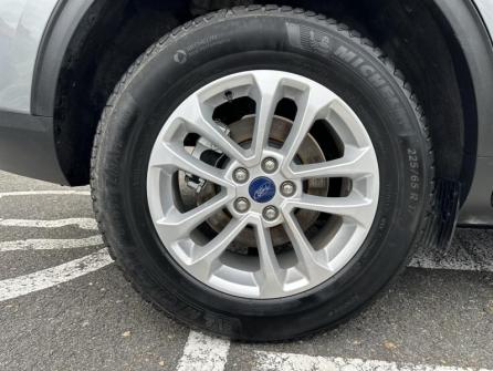 FORD Kuga 2.5 Duratec 190ch FHEV E85 Titanium BVA à vendre à Gien - Image n°11