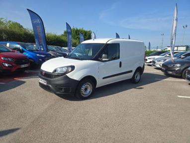 Voir le détail de l'offre de cette FIAT Doblo Cargo 1.3 Multijet 95ch Business de 2021 en vente à partir de 167.46 € / mois