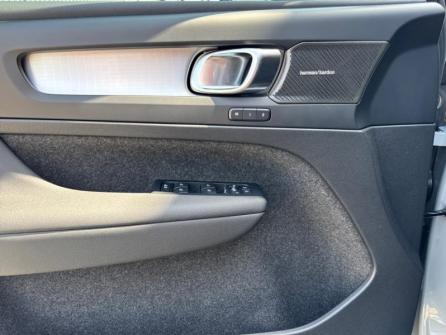 VOLVO XC40 B3 163ch Black Edition DCT 7 à vendre à Troyes - Image n°12