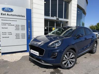 Voir le détail de l'offre de cette FORD Puma 1.0 EcoBoost 155ch mHEV Titanium X DCT7 de 2022 en vente à partir de 245.28 €  / mois
