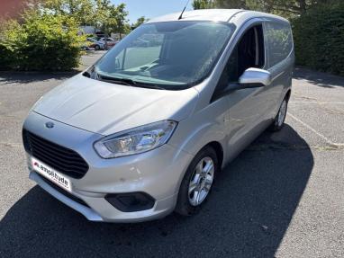 Voir le détail de l'offre de cette FORD Transit Courier 1.0E 100ch Stop&Start Limited de 2023 en vente à partir de 170.71 €  / mois