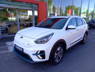 Voir le détail de l'offre de cette KIA e-Niro Premium 204ch de 2022 en vente à partir de 224.4 €  / mois