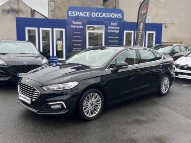 Voir le détail de l'offre de cette FORD Mondeo 2.0 HYBRID 187ch Titanium Business BVA 4p 7cv de 2021 en vente à partir de 194.74 € / mois