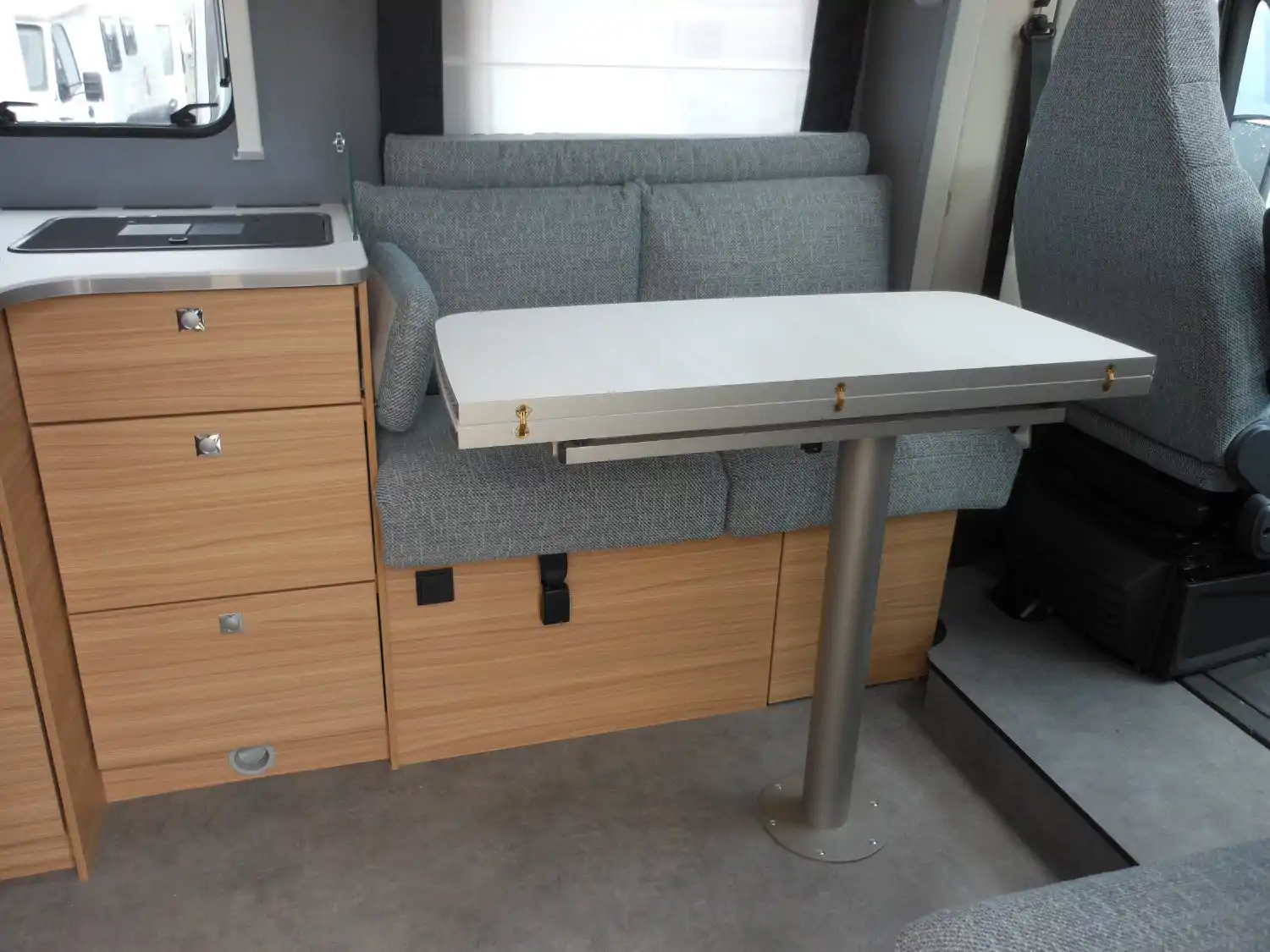 Image Dethleffs Just T 6752 DBL Profilé